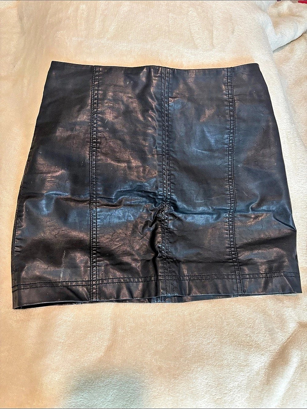 Faux Leather Mini Skirt in Black Like New